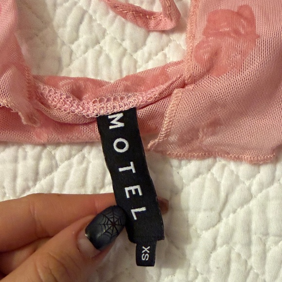 Motel Rocks Top - Picture 2 of 2